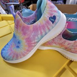 SKECHERS GIRLS MEMORY FOAM SLIP ONS SIze 11 .12..4