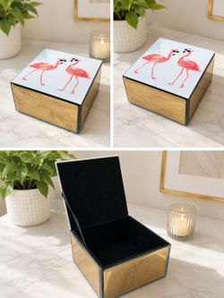 Caja de almacenamiento con espejos