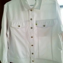 2 Izod Jackets Size Large. 1 Black1 White. Polyester/nylon Blend. Wii