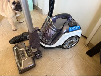 Shark Rotator canister vacuum has lift-away