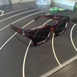 Sunglasses Boxy Styled