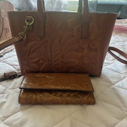 Patricia Nash Leather Handbag And Wallet 
