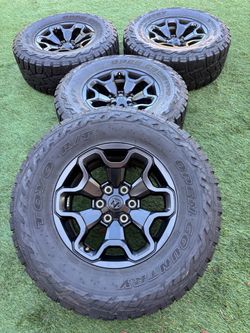 Stock dodge Ram TRX rims and tires 35x12.50/18 tires