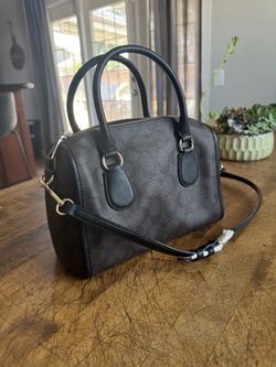 Brand NWT Coach F34084 Mini Bennett Satchel for Sale in Redlands CA OfferUp