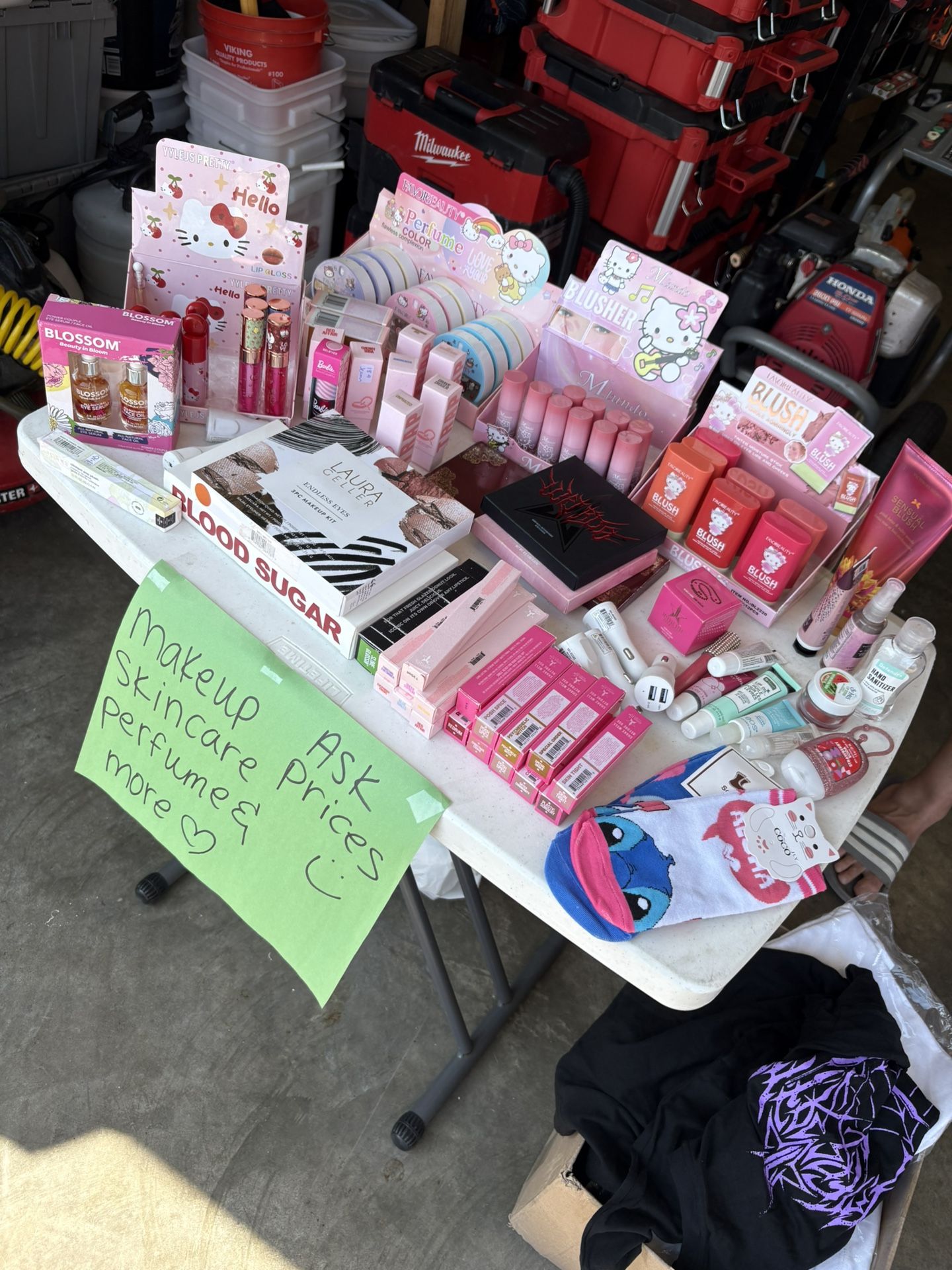MOVING SALE