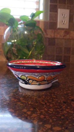 Round candy jar