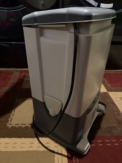 Vacuum trash can.