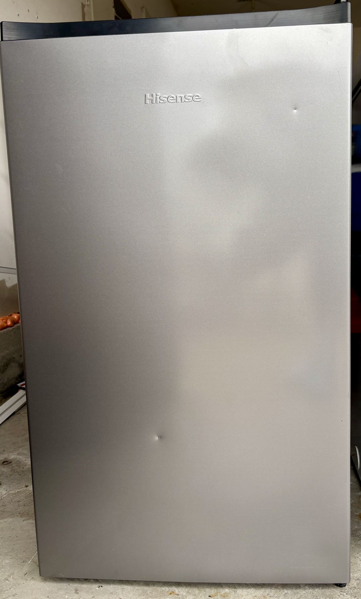 Hisense 4.4 Cu ft Single Door Mini Refrigerator