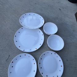 Dishes Set 4 Dlrs