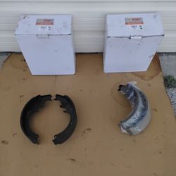 Brand New 1997 Ford F-350 Pickup Truck Rear Drum Brake Shoes Heavy Duty. 