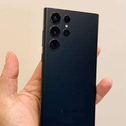 Samsung Galaxy S22 Ultra – 128GB – Unlocked