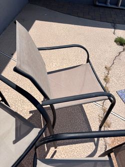 Set of 4 patio chairs