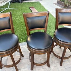 3 Bar Stools