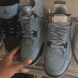 Jordan 4 university blue