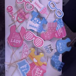 Gender Reveal Photo Props, Plates & Streamers