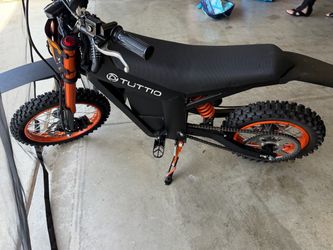 Tuttio Electric Dirt Bike 176 miles only
