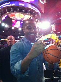 Kanye West Ye PSA Signature Autograph Sketch PSA/DNA Certified 12/25/2011 Lakers