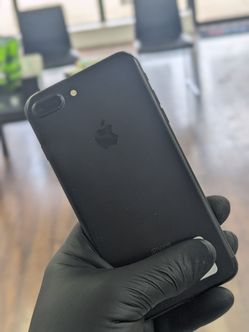 iPhone 7 plus 32gb unlocked