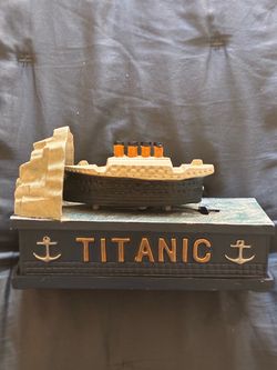 Titanic piggy bank