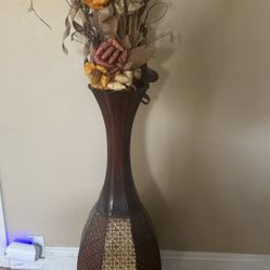 METAL FLOOR VASE WITH DRIED FLORA