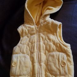 GYMBOREE GIRLS 2T-3T YELLOW VELOUR HOODED VEST ZIP FRONT POCKETS