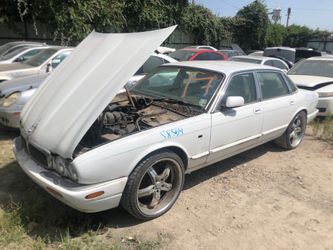 1998 Jaguar XJ8 Base 8 Cyl 4.0L Car Parts