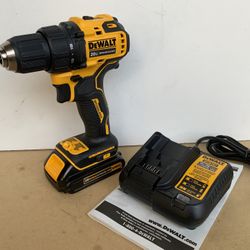 DEWALT ATOMIC 20V MAX Cordless Brushless Compact 1/2 in. Drill/Driver, 1.5Ah Battery, and 12V to 20V Charger
