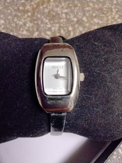 Ladies Gucci Watch 