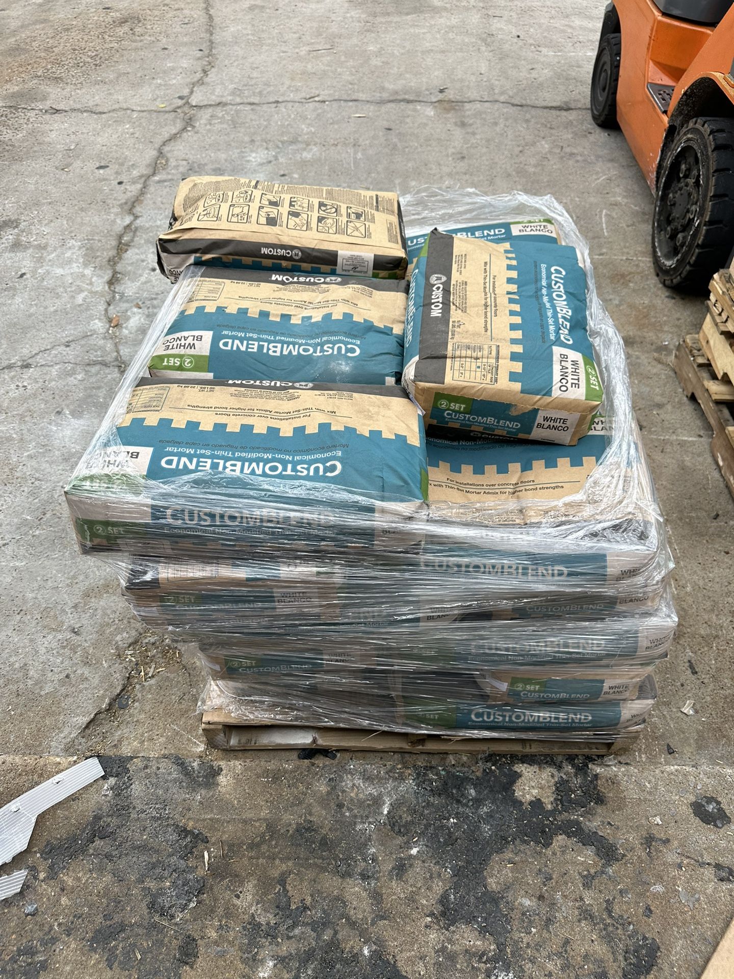 Custom Building Products CustomBlend 50 lb. White Standard Thinset Mortar