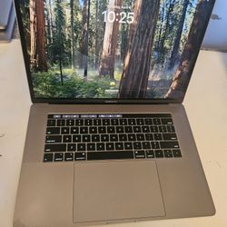 Apple Macbook Pro i7 16gb Ram 500gb SSD Drive 2.9ghz 15" Screen 2017