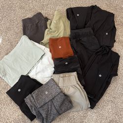 Lululemon Lot or Seperates. Size 4&6