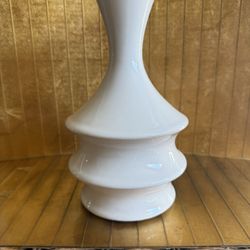 MCM White Vase Circuit 1970S