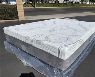 Full Organic Hybrid Cool Gel Memory Foam Mattress!!