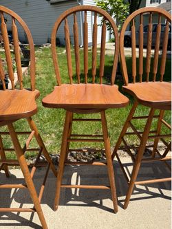 Vintage Union City Chair Wood swivel Bar Stools