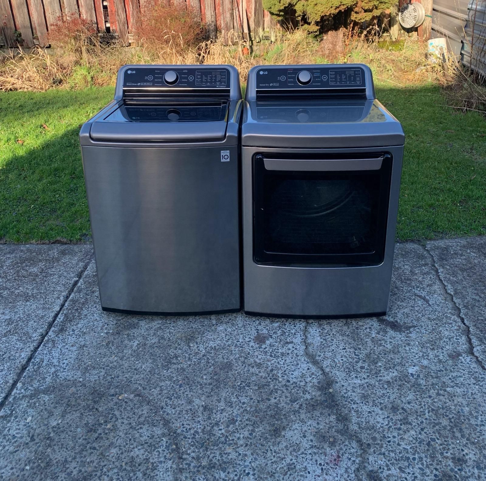 LG WASHER AND DRYER SET.