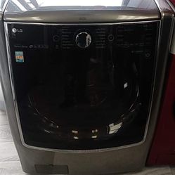 LG Jumbo Washer For $585