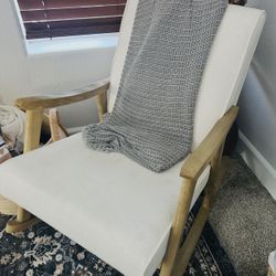 Rocking Chair / Glider 