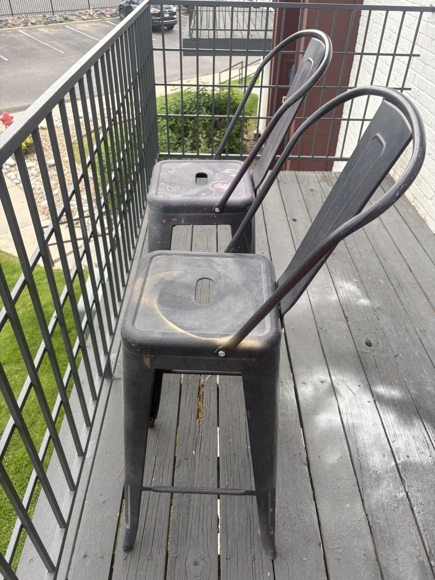 Metal Bar Stools With Backs