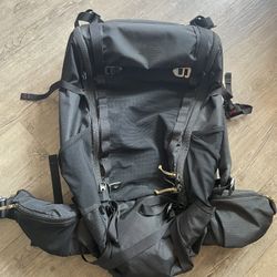 REI TRAIL 40 Backpack 