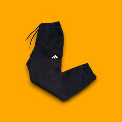 Adidas Feelcozy essentials cargo tapered sweatpants black mens small 