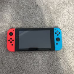 Nintendo Switch 