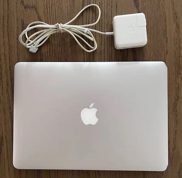 MacBook Air With Charger