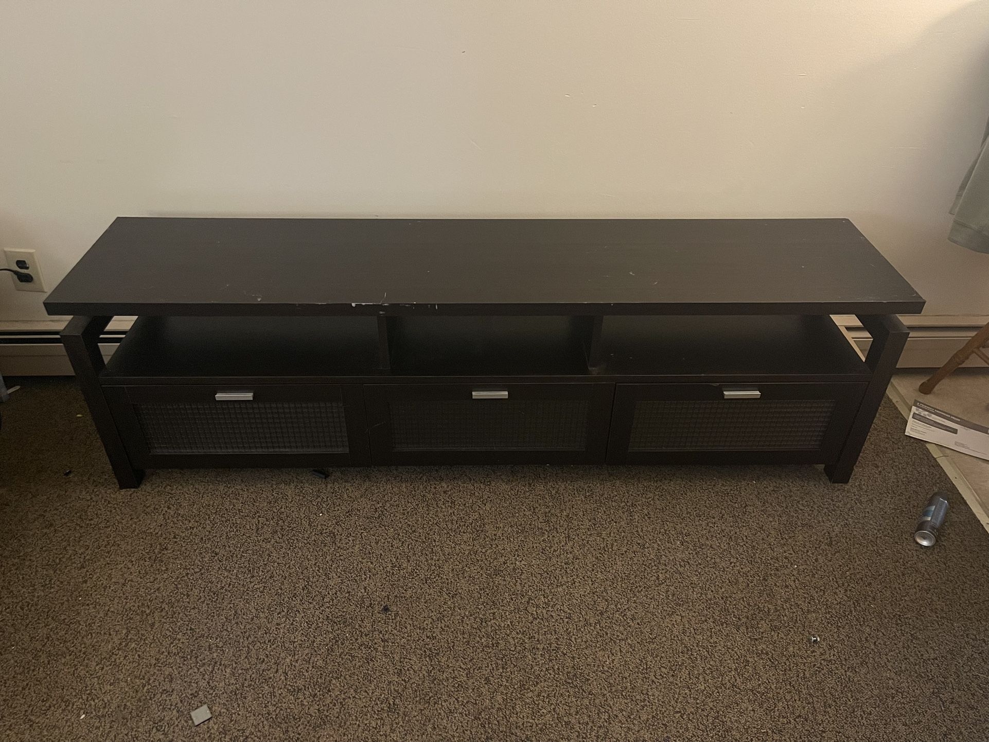 TV TABLE WITH 3 STORAGE SPACES