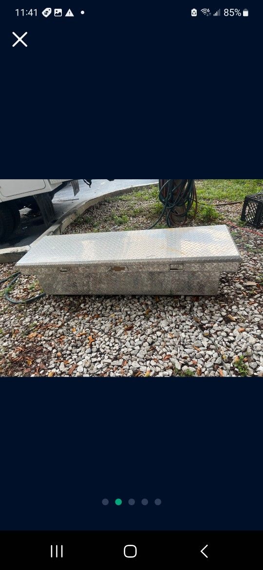 Truck Tool Box  61 Inch Inside Bed. Fits In DODGE RAM .F150, CHEVY SILVERADO ETC.