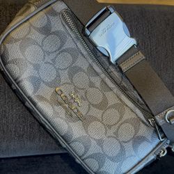 Coach Signature Crossbody / Belt Bag – Black