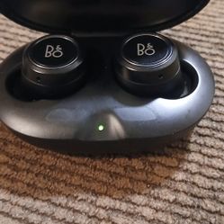 Bang & Olufsen Beoplay E8 2.0 True Wireless Earphones Qi Charging, negro,