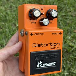 Boss DS-1 Distortion Guitar Pedal 