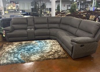 Reclining sectional sofa