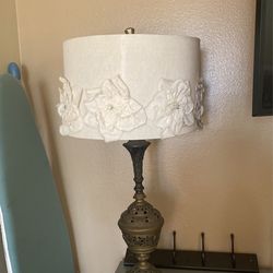 2 Lamps 