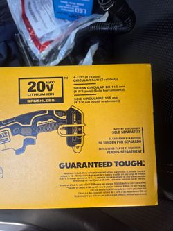 Dewalt saw
